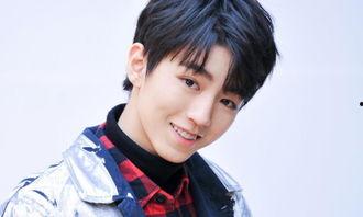 王俊凯爆料采访图片视频,揭秘幕后故事与成长点滴  第1张